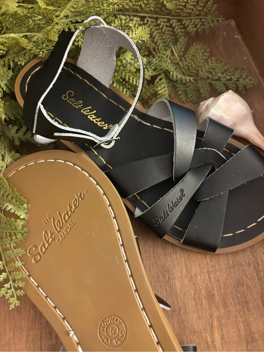 Salt Water classic black